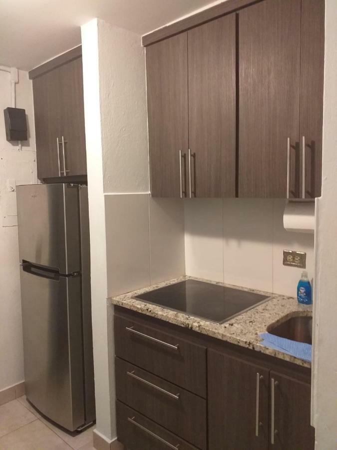 Beach Front Apt 4 At Isla Verde Tower Apartment San Juan Exterior photo